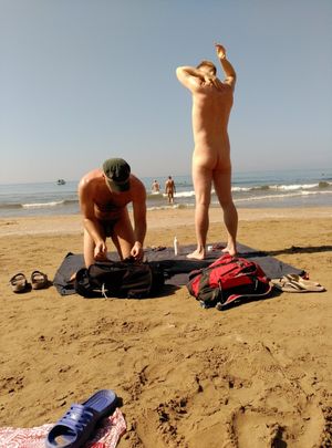 rooster rock nudist beach